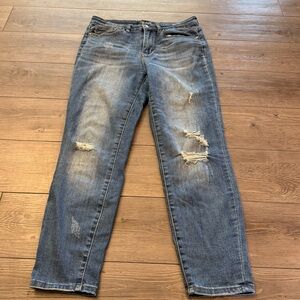 Judy Blue Relaxed Fit Distressed Jeans
